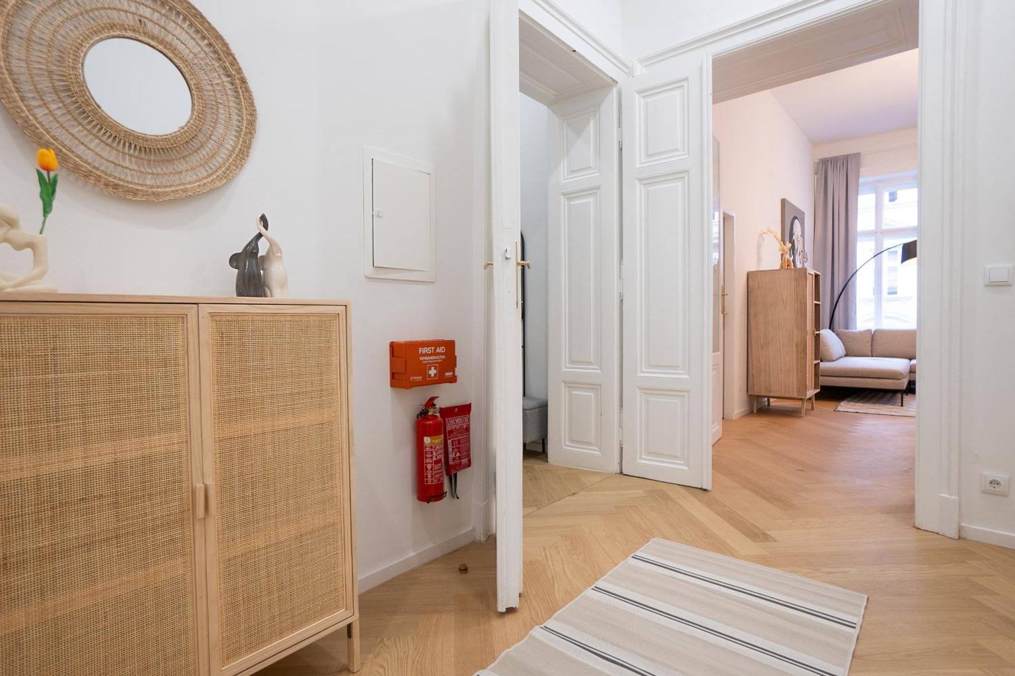 Spacious 110М2 Flat In The City Center Viena Exterior foto